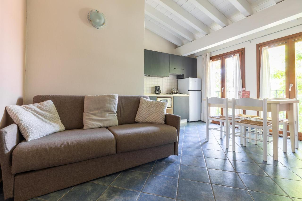 מנרבה דל גארדה Residence Il Melograno מראה חיצוני תמונה