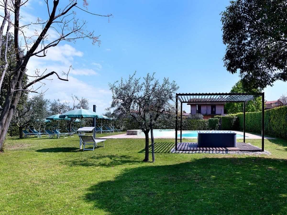 מנרבה דל גארדה Residence Il Melograno מראה חיצוני תמונה