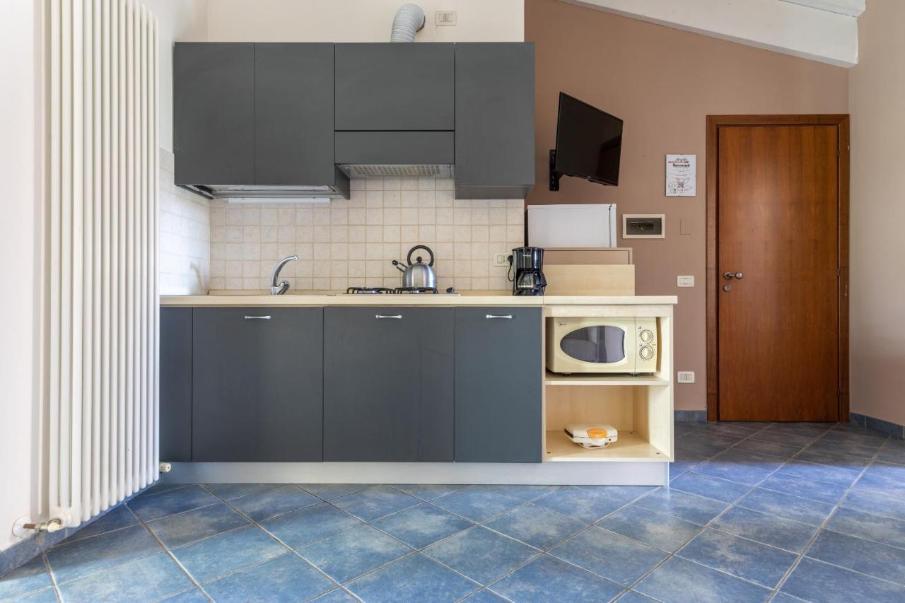 מנרבה דל גארדה Residence Il Melograno מראה חיצוני תמונה