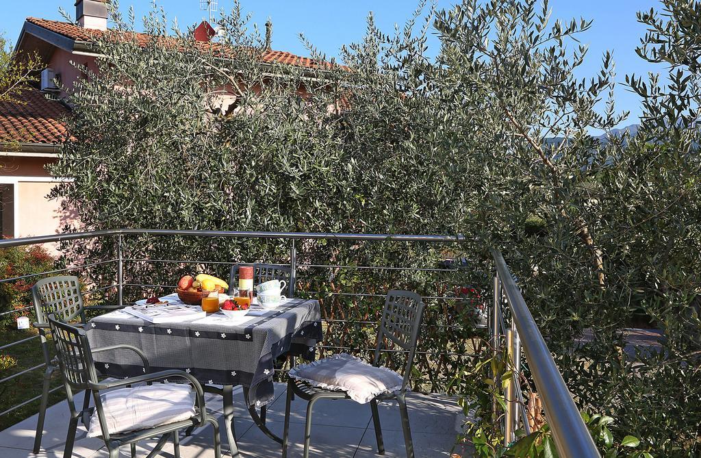 מנרבה דל גארדה Residence Il Melograno מראה חיצוני תמונה